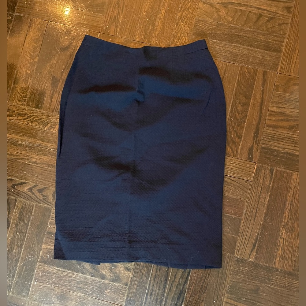 MM LaFleur Cobble Hill Pencil Skirt in Navy (pebbled stretch)